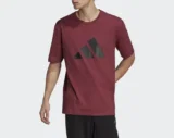 adidas Sportswear Future Icons Logo Graphic T-Shirt (M-L) in Weinrot
