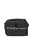 CALVIN KLEIN JEANS Damen Umhängetasche CAMERA BAG für 38,94 € mit Versand