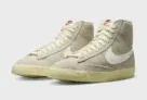 NIKE Blazer Low ’77 Vintage High Top Sneaker (light bone | Gr. 36.5 – 41) für 53,98 € inkl. Versand statt 88,94 €
